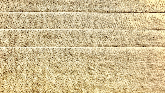 Für leichte und steife Strukturbauteile aus Faserverbundwerkstoffen eignen sich vor allem Bastfasern.